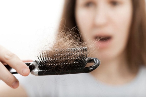 Hình ảnh Nguyên nhân và cách trị rụng tóc theo độ tuổi
