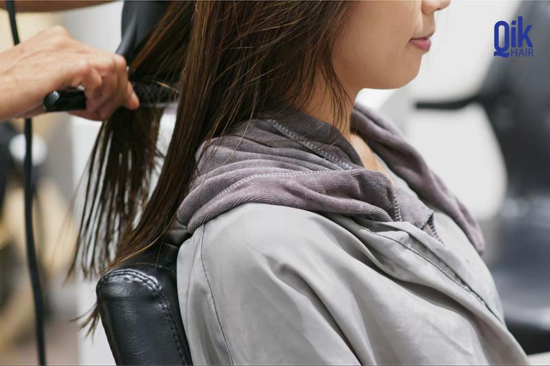tránh tạo kiểu tóc thường xuyên